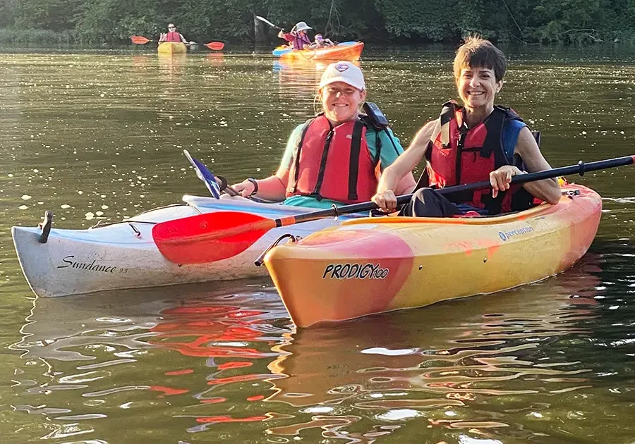 kayaking4-Stacy-2022 kayaking4-Stacy-2022